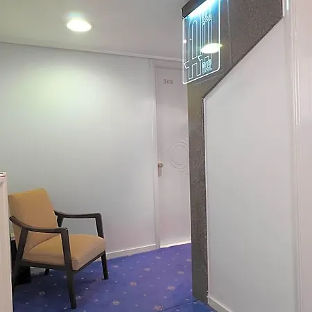 Hotel Alex 2*